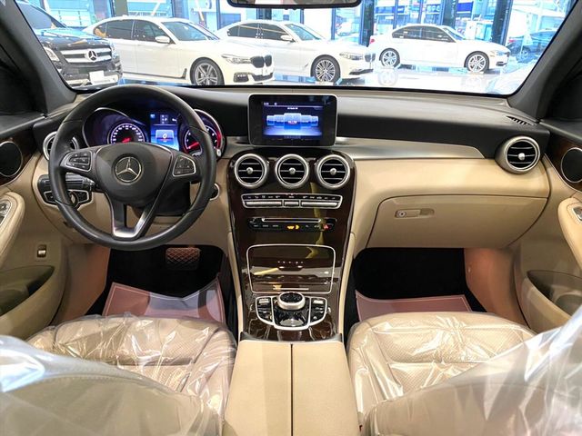 【佳德汽車】BENZ GLC300  第5張相片