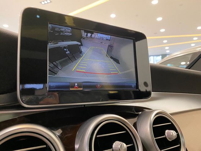 【佳德汽車】BENZ GLC300  第6張相片