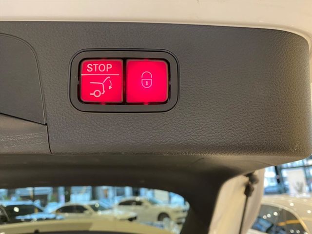 【佳德汽車】BENZ GLC300  第8張相片