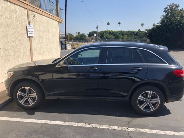 【佳德汽車】BENZ GLC300  第3張相片