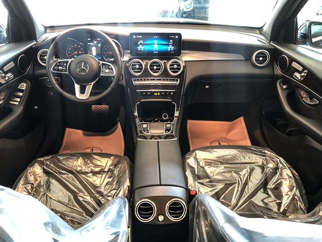 【佳德汽車】BENZ GLC300  第7張相片