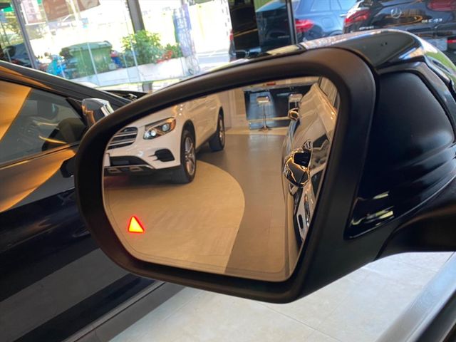 【佳德汽車】BENZ GLC300  第3張相片