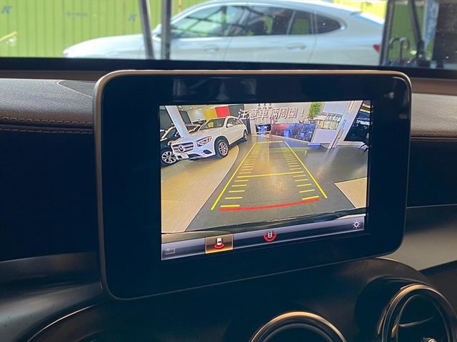 【佳德汽車】BENZ GLC300  第7張相片