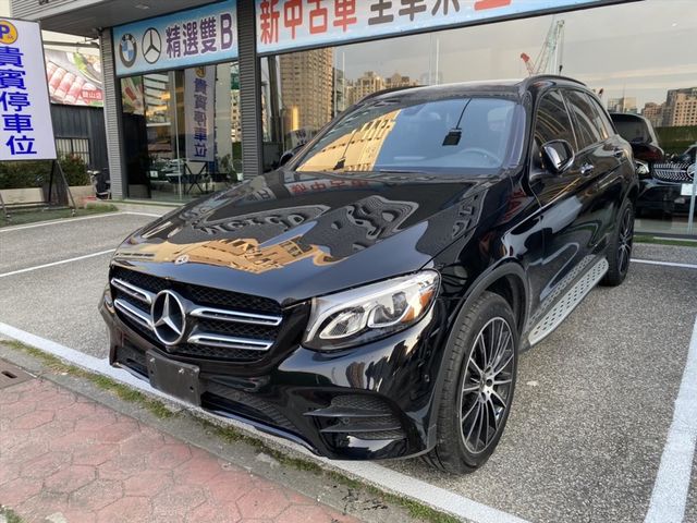 BENZ GLC300  第2張相片