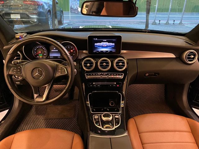 【佳德汽車】BENZ C180  第4張相片