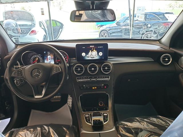 【佳德汽車】BENZ GLC43  第7張相片