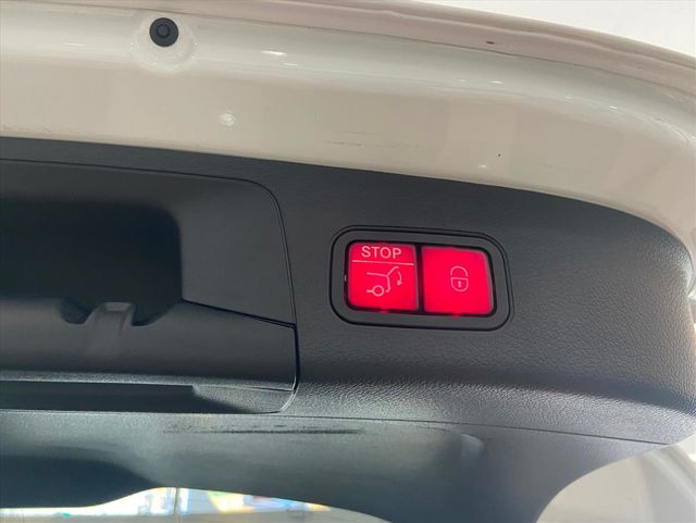 【佳德汽車】BENZ GLA250  第4張相片
