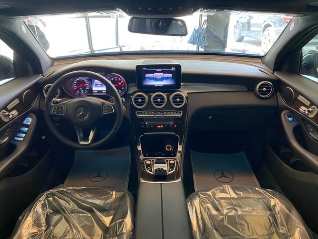 【佳德汽車】BENZ GLC300  第4張相片