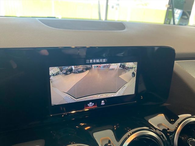 【佳德汽車】BENZ GLA250  第5張相片