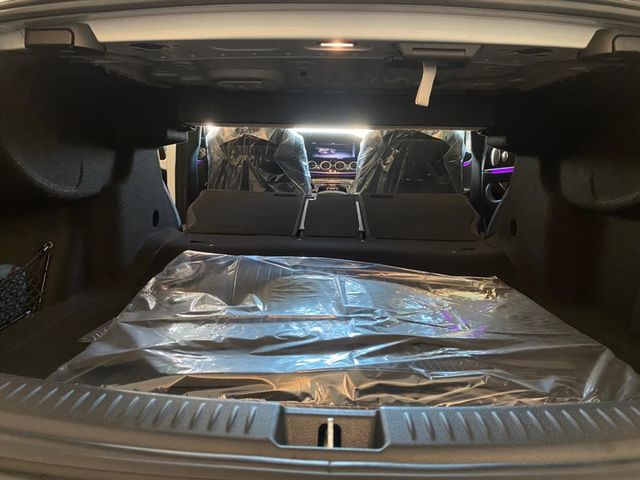 【佳德汽車】BENZ E300  第9張相片