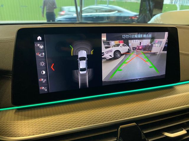 【佳德汽車】BMW 520I  第6張相片