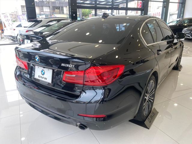 【佳德汽車】BMW 530I  第10張相片