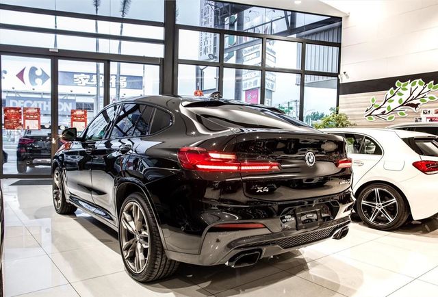 【佳德汽車】BMW X4 40I  第2張相片