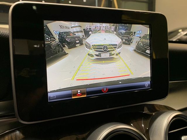 【佳德汽車】BENZ C300  第8張相片