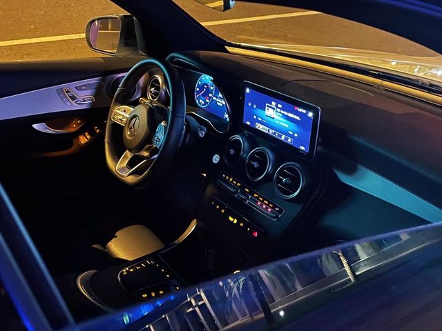 【佳德汽車】BENZ GLC300  第4張相片