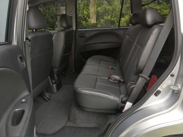2017年中華勁歌ZINGER商務車  第8張相片