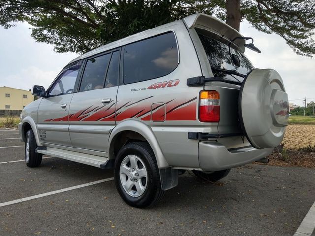 2004年式TOYOTA瑞獅4WD廂式  第2張相片