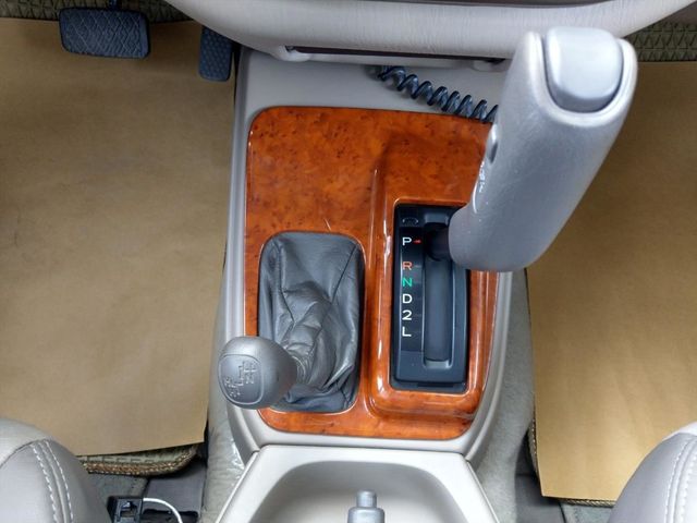 2004年式TOYOTA瑞獅4WD廂式  第6張相片