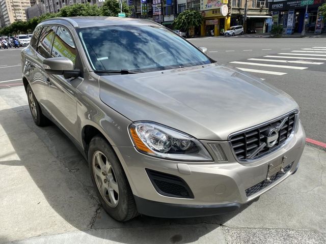 實車實價 0頭款 XC60 AWD  第1張相片