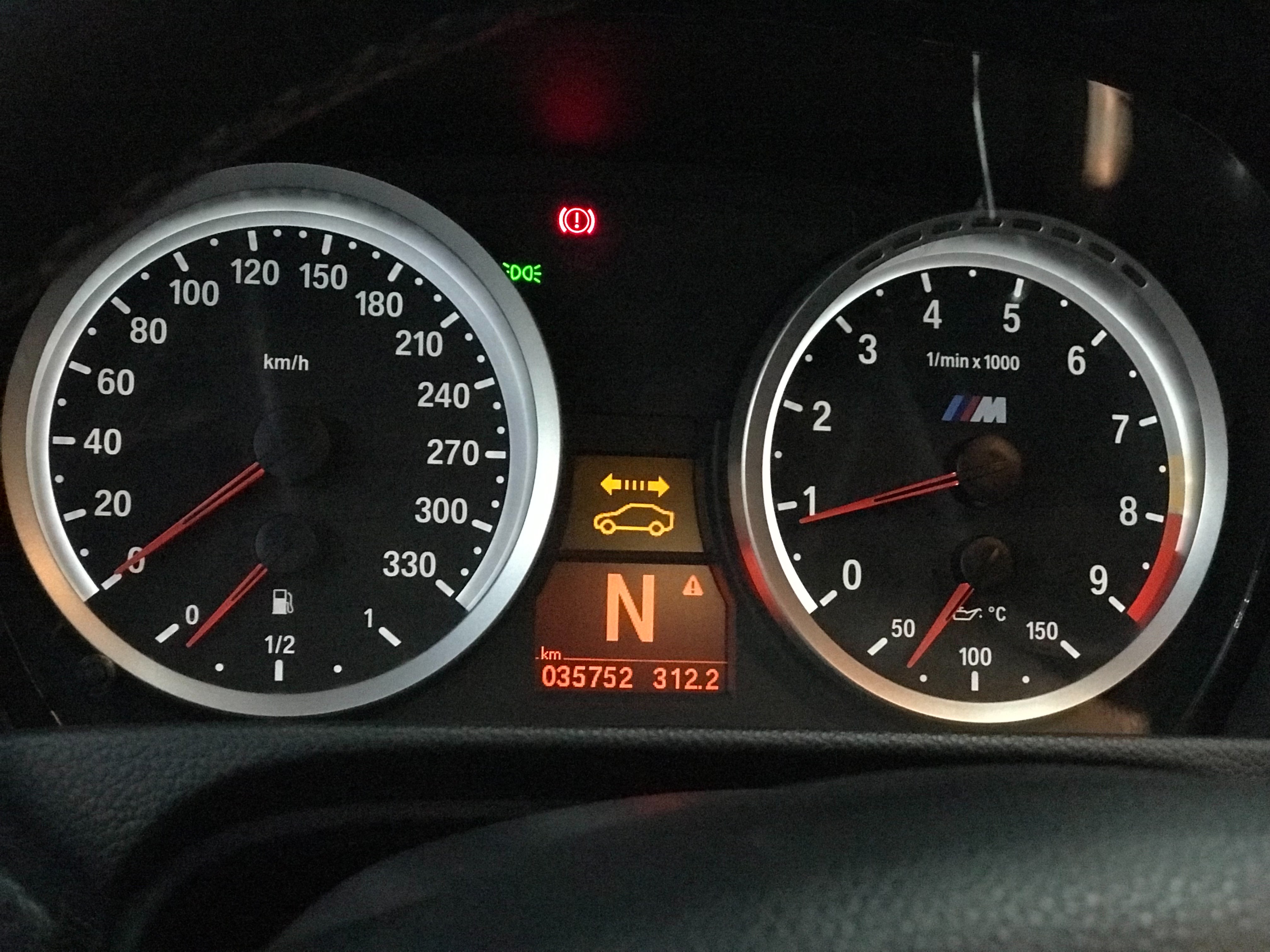 BMW M3 Coupe (E92) 2010 僅跑3萬   第14張相片