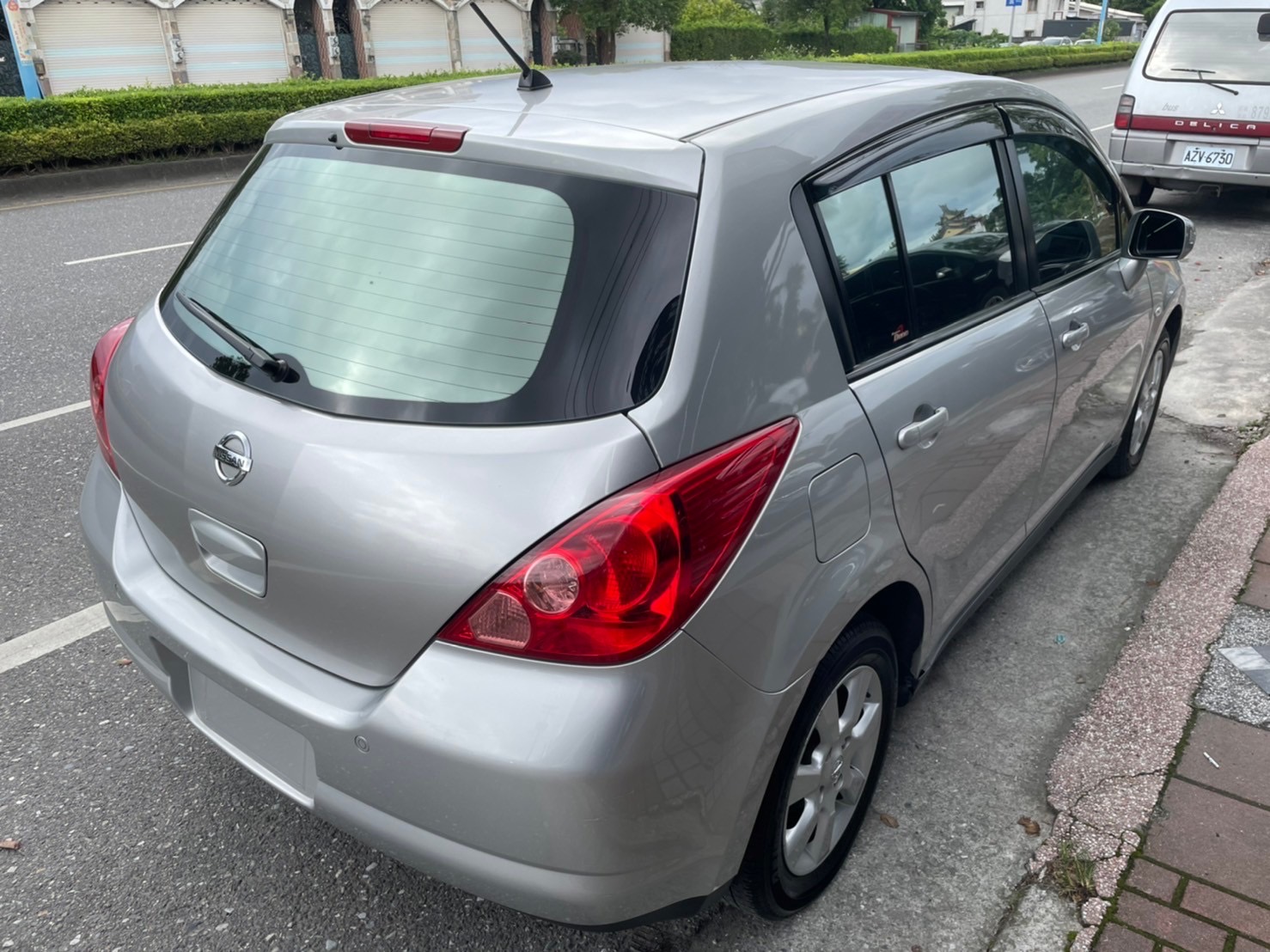 2012年NISSAN TIIDA 1.8 五門掀背小車  第3張相片