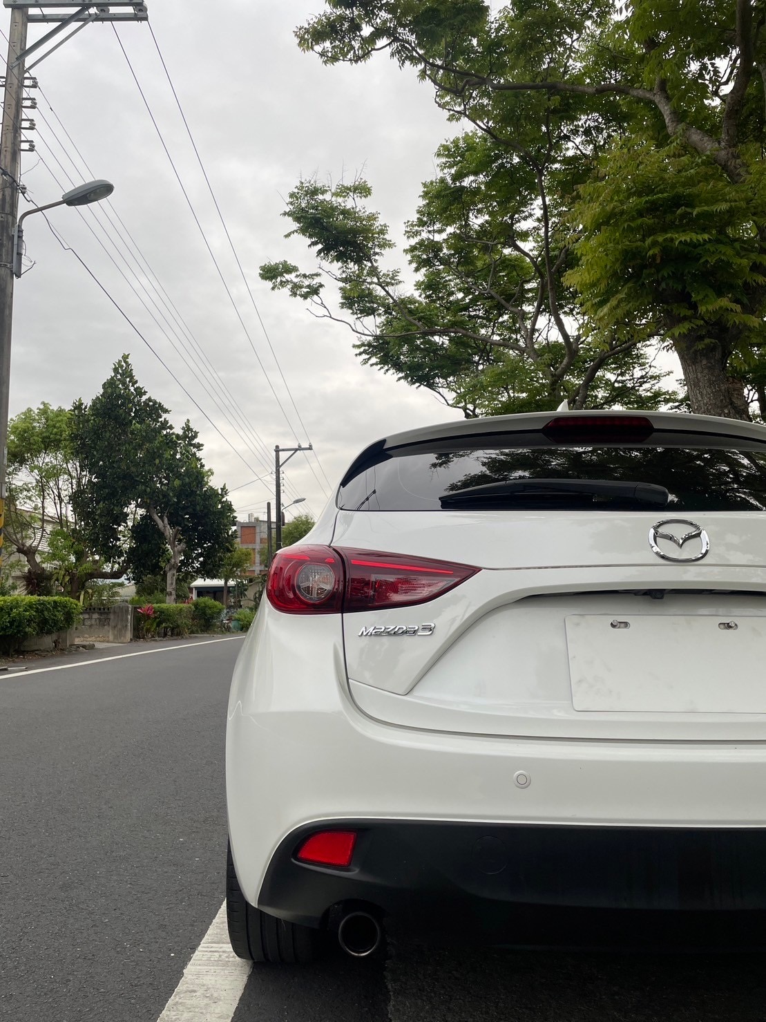 2016 MAZDA 2.0 馬三 5D 白色  第9張相片