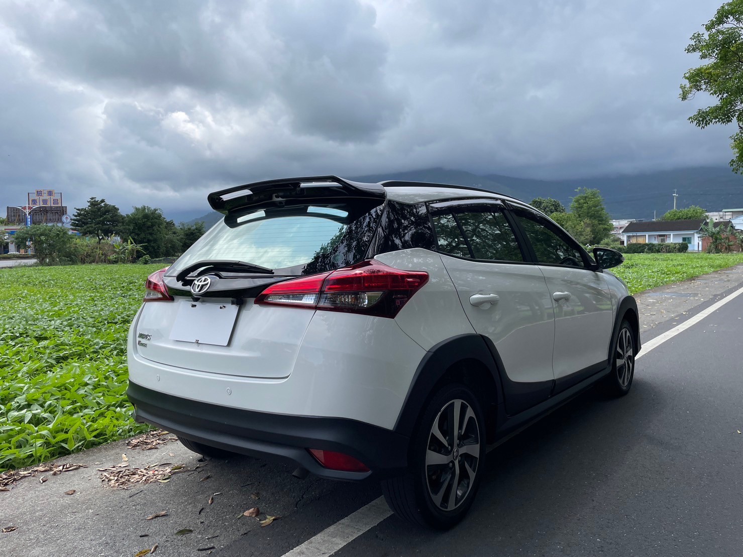2019年Yaris Cross豪華 跑5萬 一手女用車  第3張相片