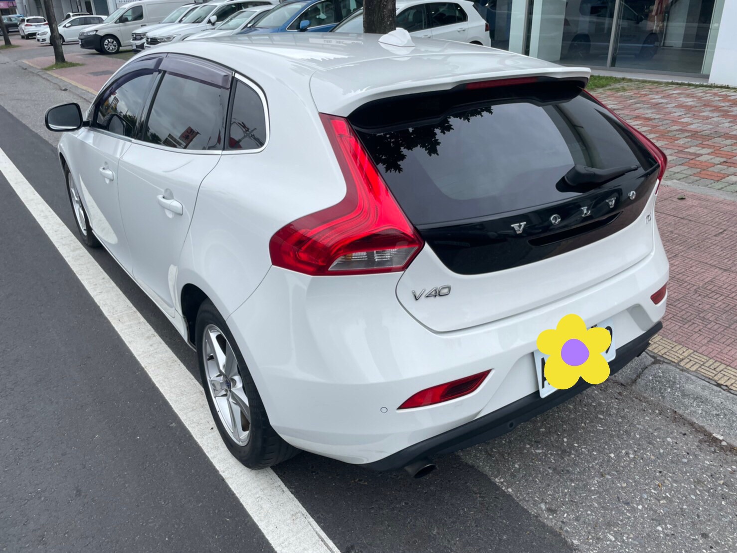 2013 VOLVO V40 僅跑10萬km   第2張相片