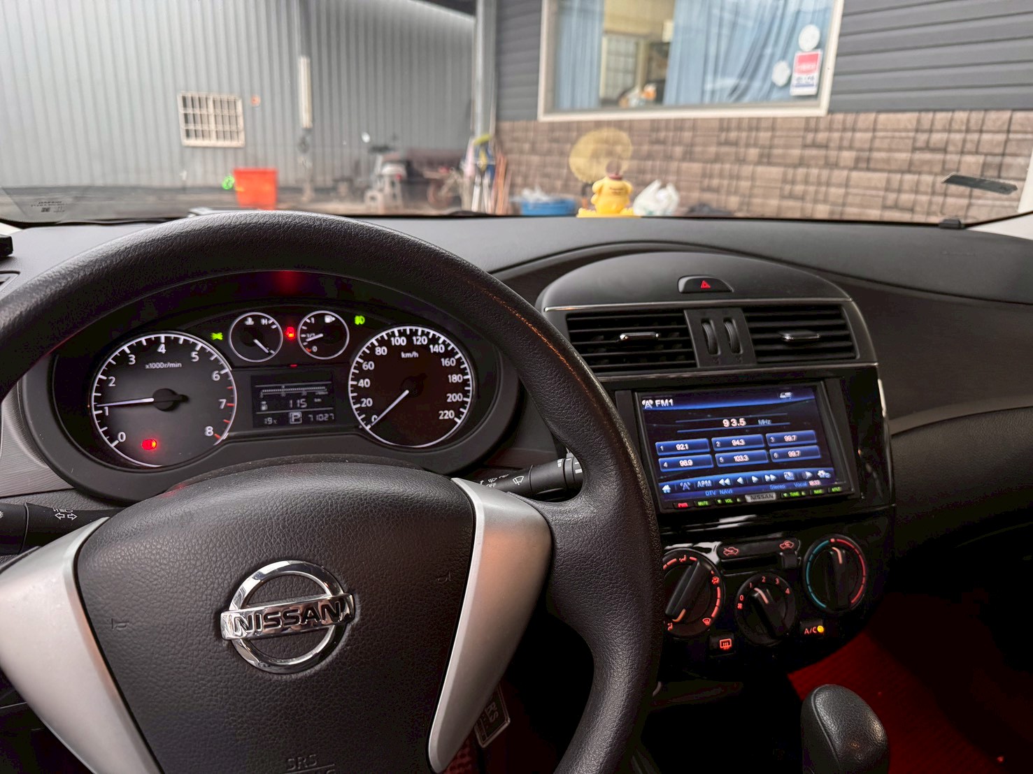 Nissan Big Tiida 1.6 傳奇版 2014  第9張相片