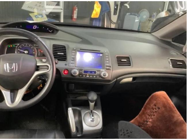 Honda Civic 1.8 VTi-S 2011  第6張相片