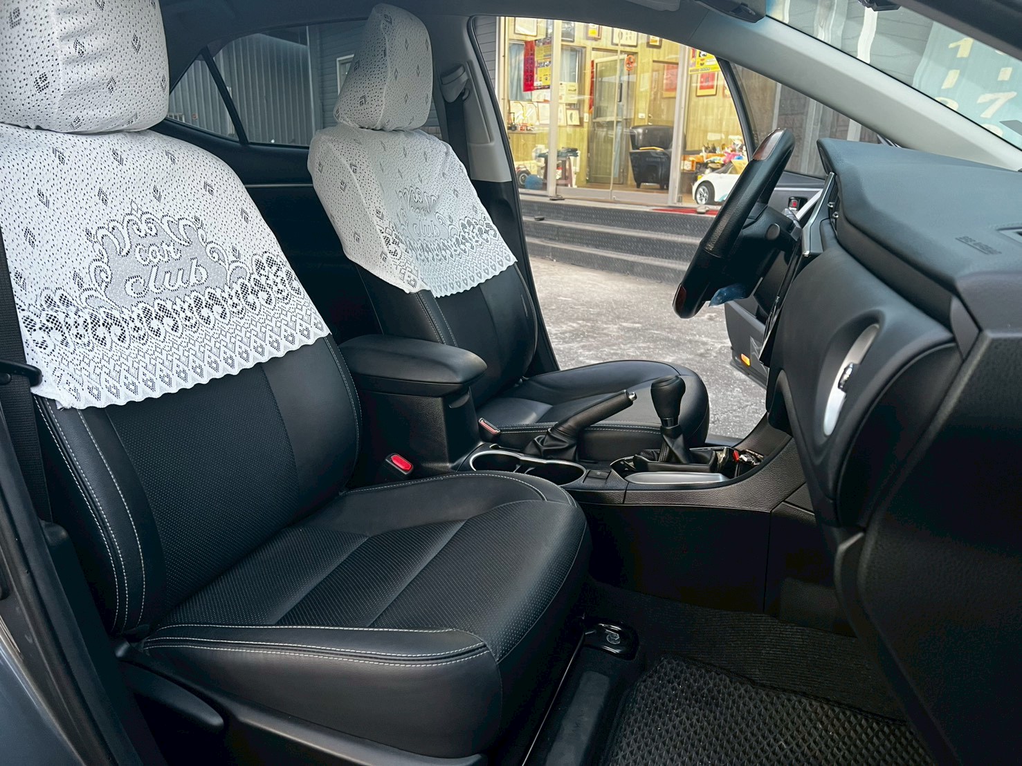 TOYOTA Corolla Altis 2017  第12張相片