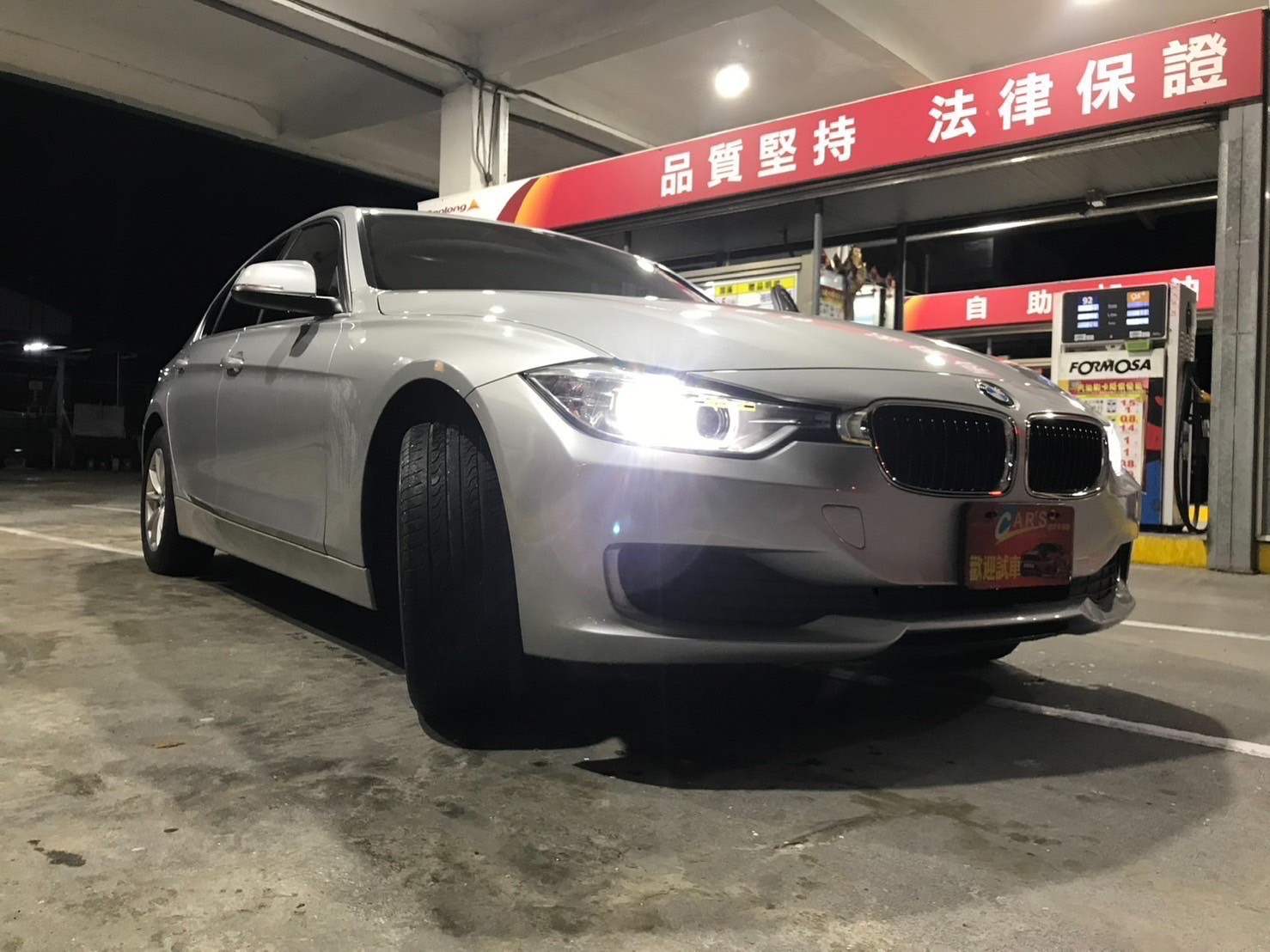 BMW 3-Series Sedan 316i(2014)  第4張相片