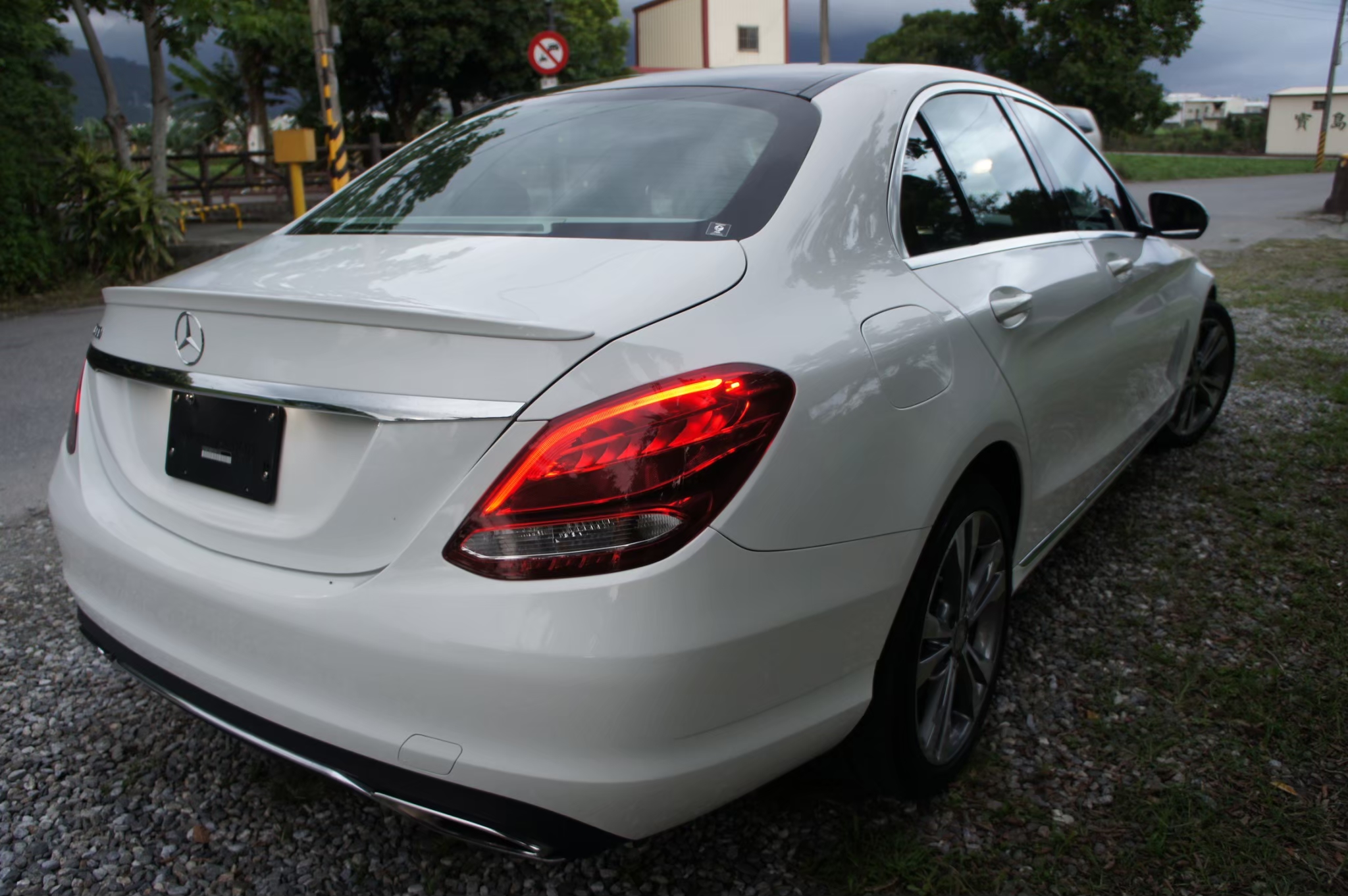 M-BENZ C-Class Sedan C300(2015)  第8張相片