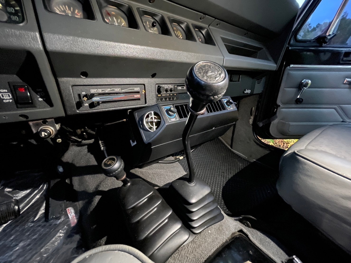 JEEP WRANGLER 2.5(1988)  第12張相片