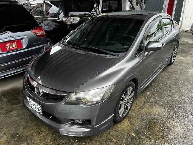HONDA Civic 1.8 VTi-S(2010)  第1張相片