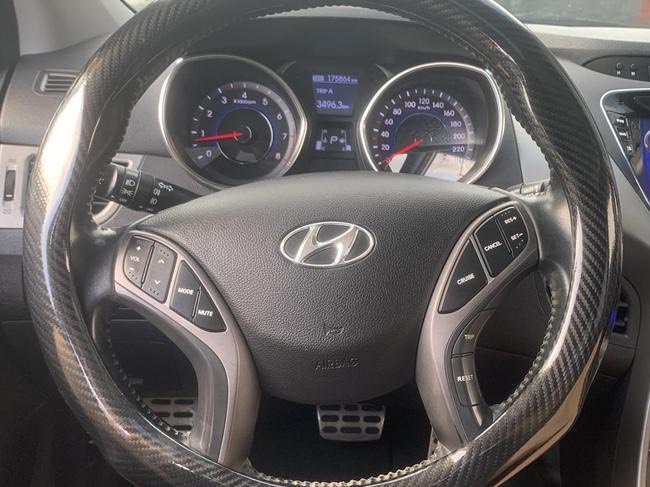 HYUNDAI Elantra (2014)  第5張相片