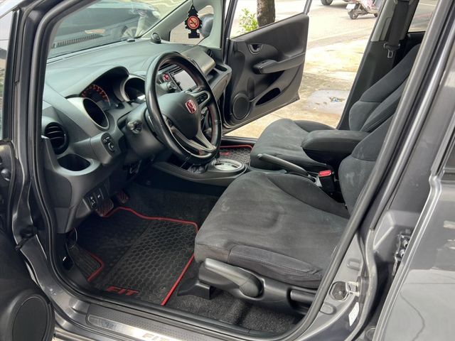 本田 FIT VTi-S 手自排 定速  第3張相片