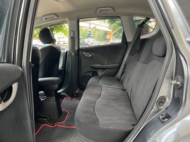 本田 FIT VTi-S 手自排 定速  第5張相片