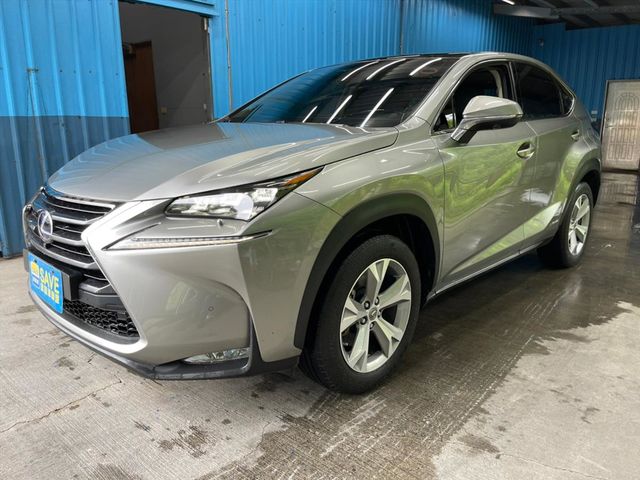 LEXUS NX300H  第1張相片