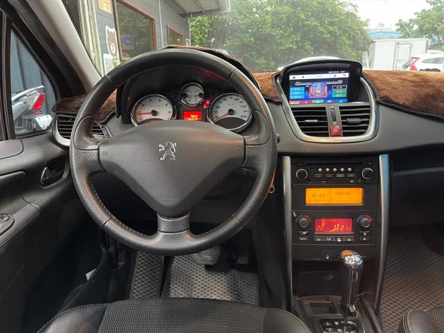 PEUGEOT 207  第8張相片