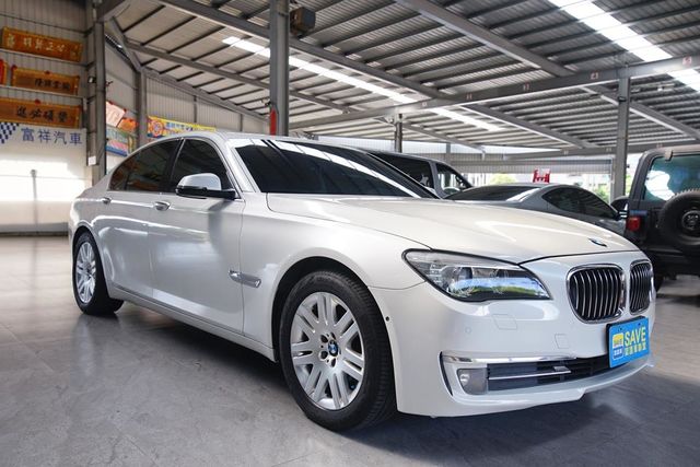 總代理 新車價397萬 天窗 雙前電動椅  第21張相片