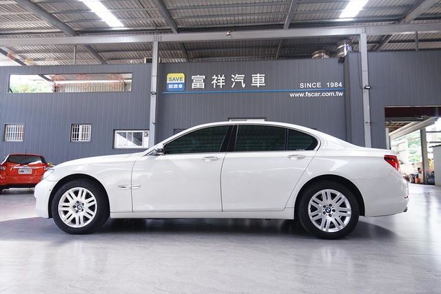 總代理 新車價397萬 天窗 雙前電動椅  第22張相片