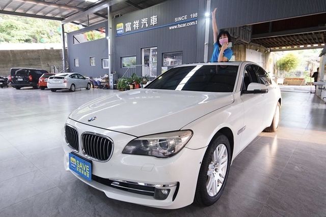 總代理 新車價397萬 天窗 雙前電動椅  第27張相片