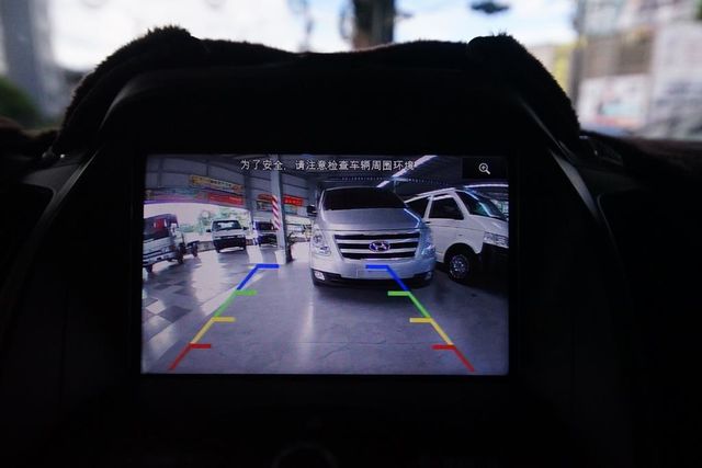 富祥汽車 頂級旗艦版 4WD 全景天窗  第16張相片