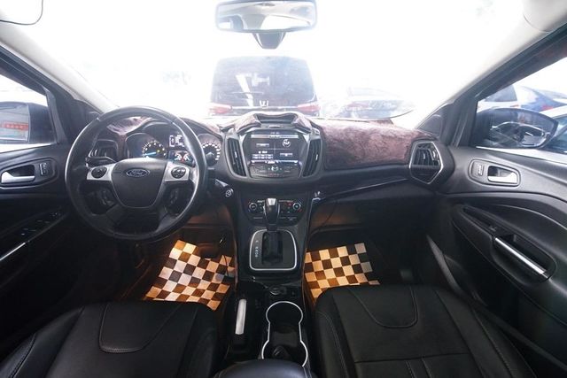 富祥汽車 頂級旗艦版 4WD 全景天窗  第24張相片