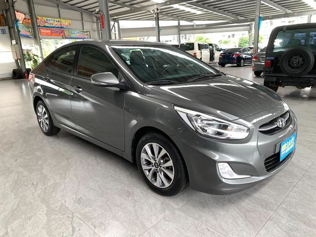 富祥汽車 尊爵時尚版 僅跑5萬多  第8張相片