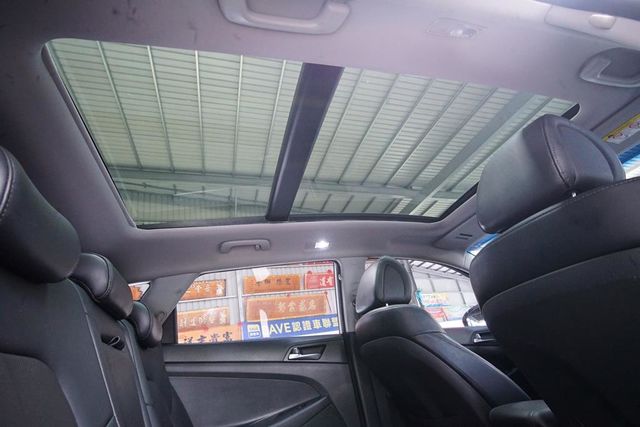 富祥汽車 柴油 全景天窗  第18張相片