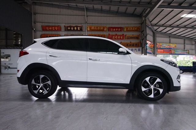 富祥汽車 柴油 全景天窗  第28張相片
