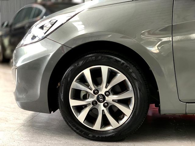 富祥汽車 VERNA尊爵時尚版 認證車  第14張相片