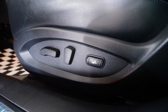 僅跑3萬多 4WD 日本原裝  4輪剛換  第6張相片